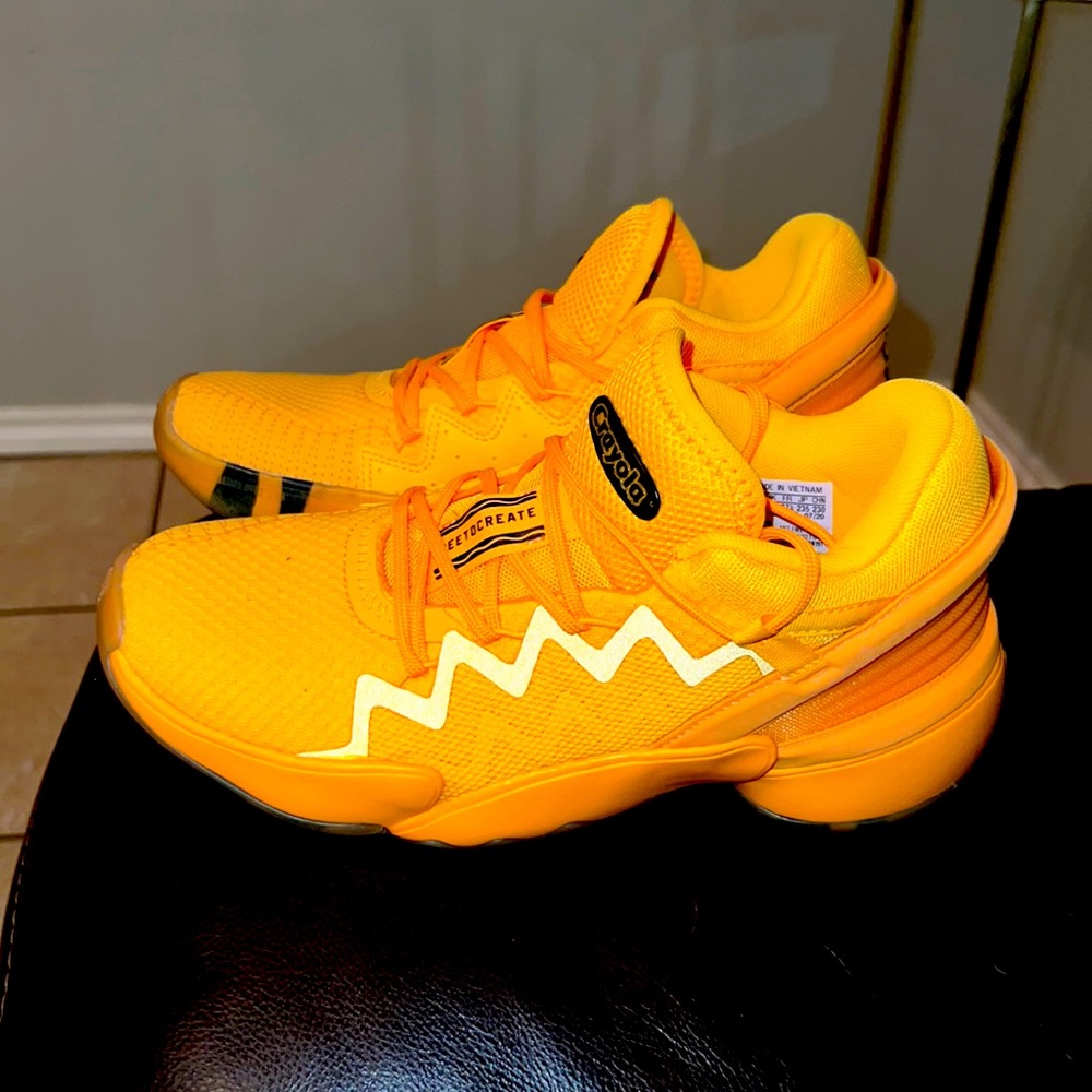 Brand new Donovan Mitchell basketball shoes